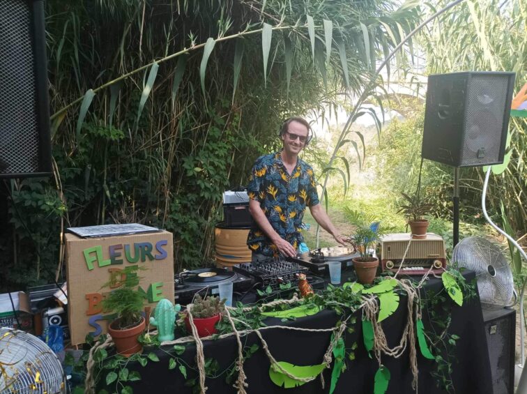 Disco Market à Roquebrun